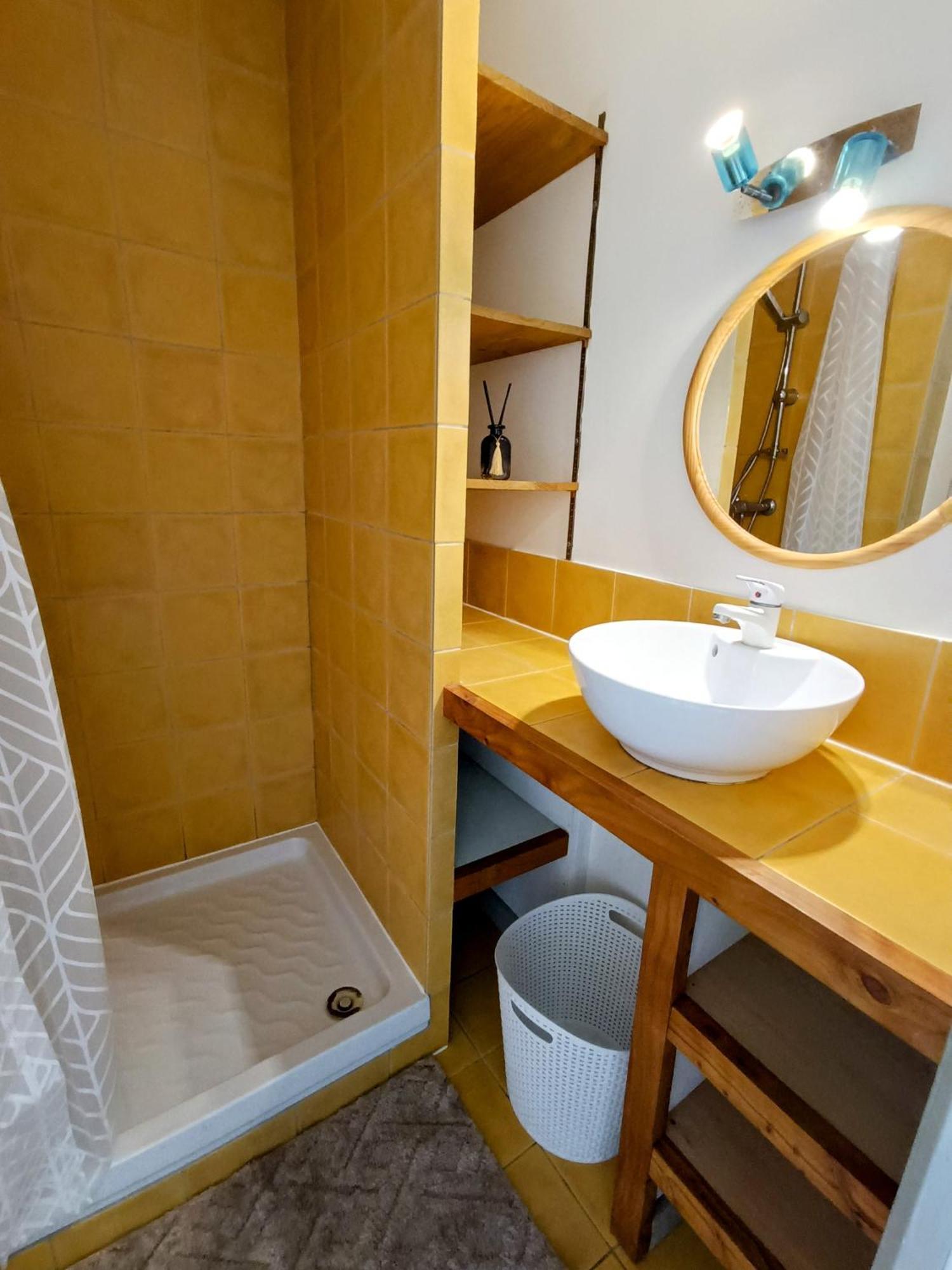 קונקרנו Appartement De Charme מראה חיצוני תמונה